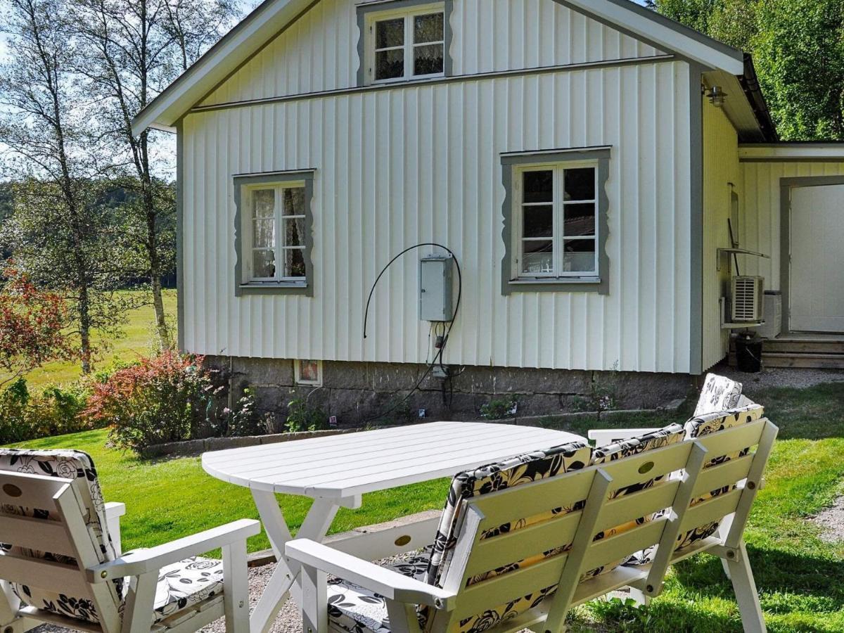6 Person Holiday Home In Str Mstad Strömstad Esterno foto