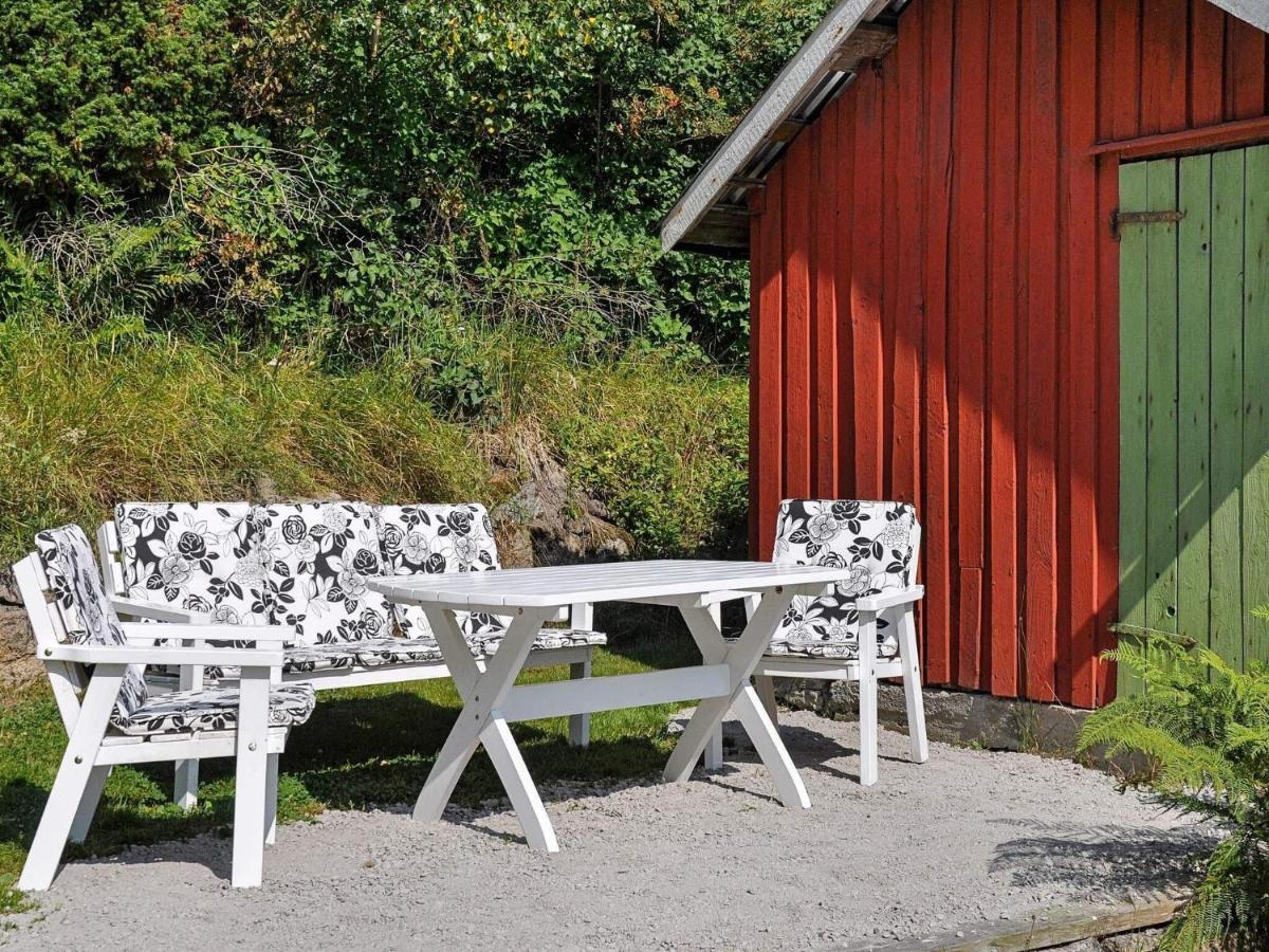 6 Person Holiday Home In Str Mstad Strömstad Esterno foto