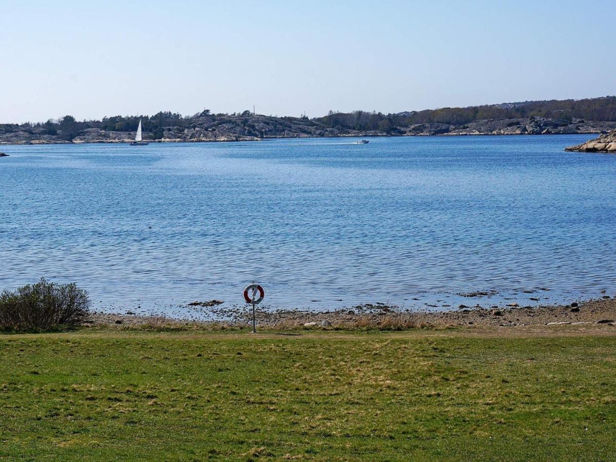 6 Person Holiday Home In Str Mstad Strömstad Esterno foto